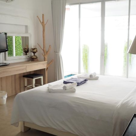 Costa Village Pool Villa Jomtien Beach Extérieur photo